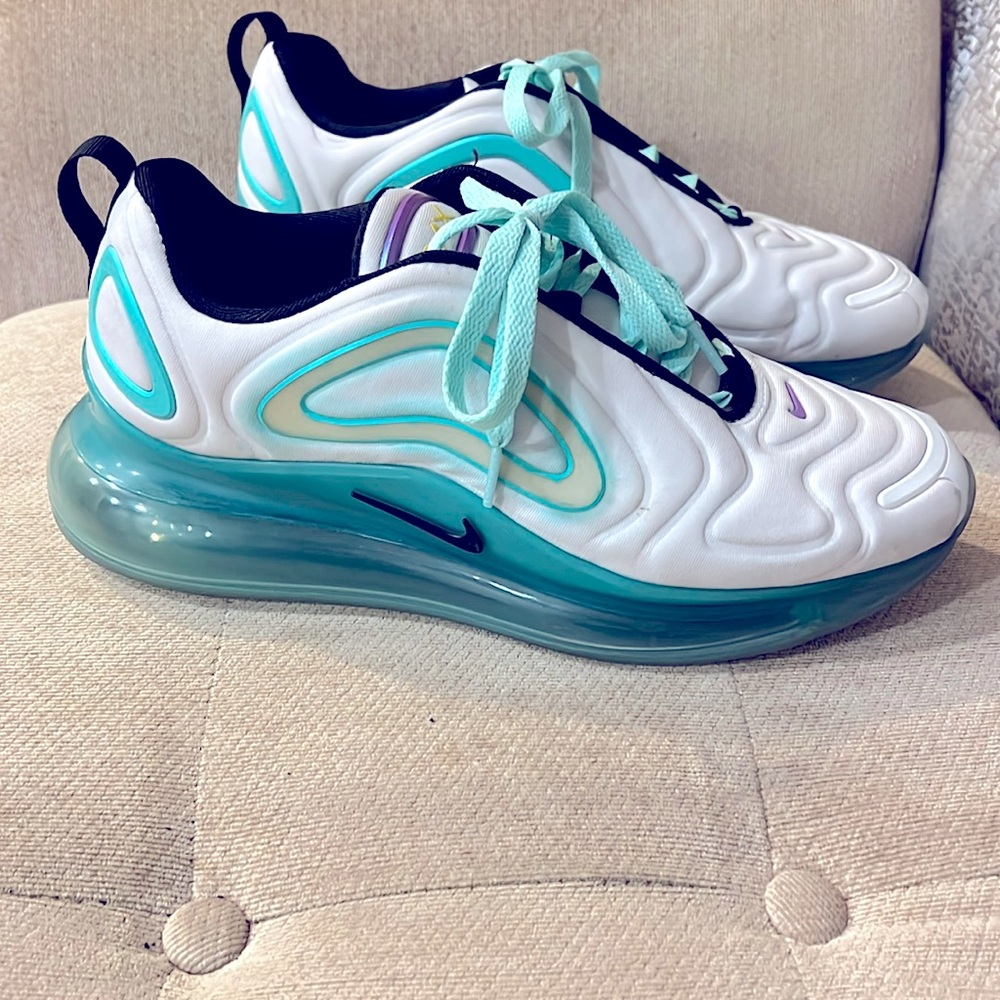 COPY - Nike 720 air max great condition size 8.5